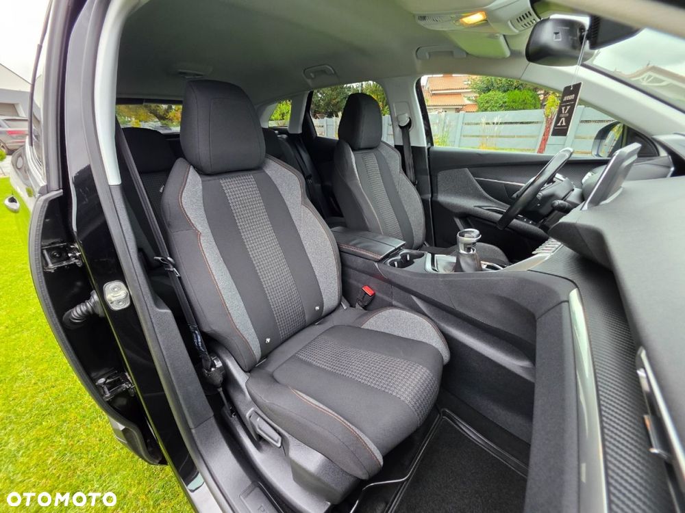 Peugeot 3008 - 23
