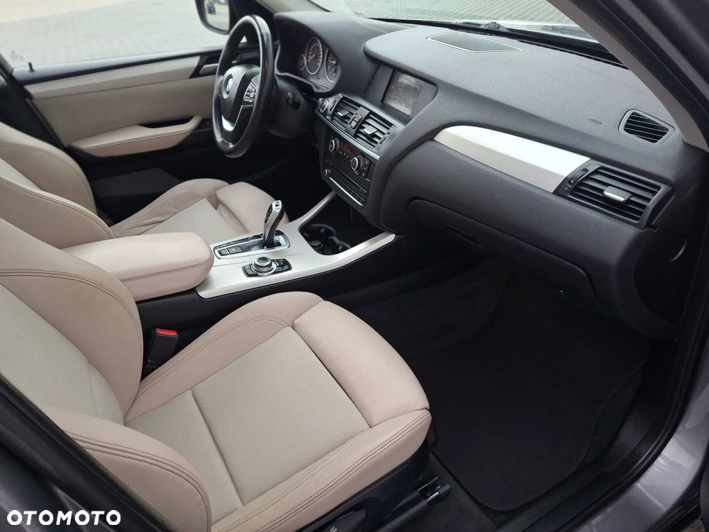 BMW X3 xDrive20d - 37