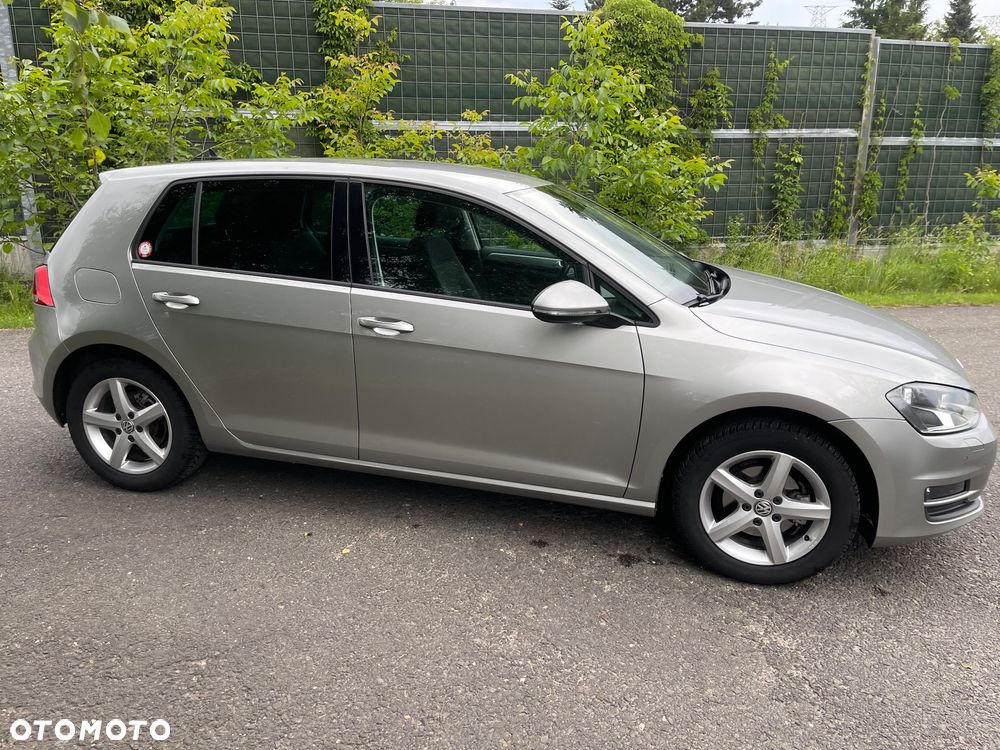Volkswagen Golf 1.2 TSI BMT Trendline Perfectline - 4