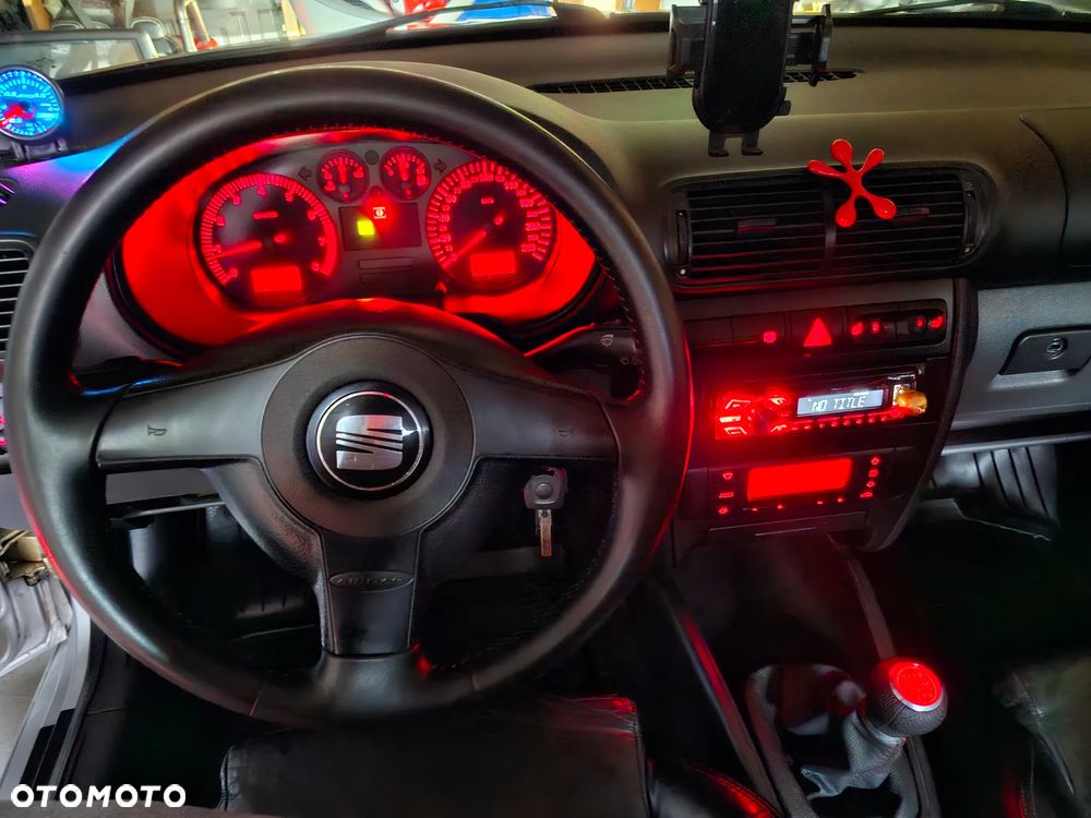 Seat Leon 1.8T Cupra R - 26