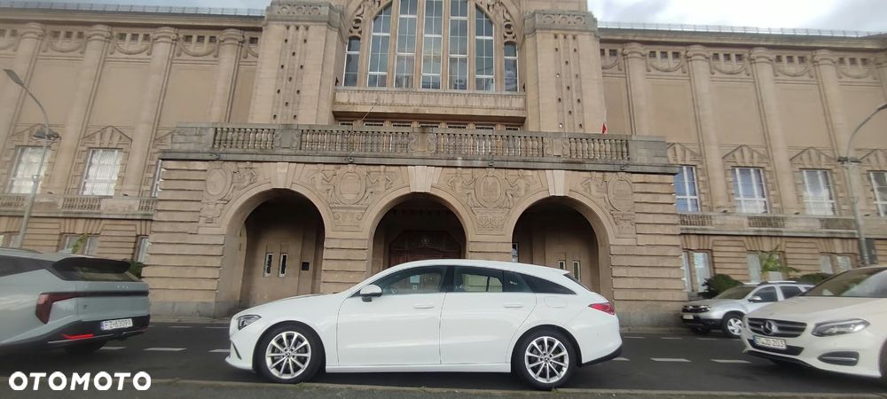 Mercedes-Benz CLA 200 d 4-Matic 8G-DCT - 10