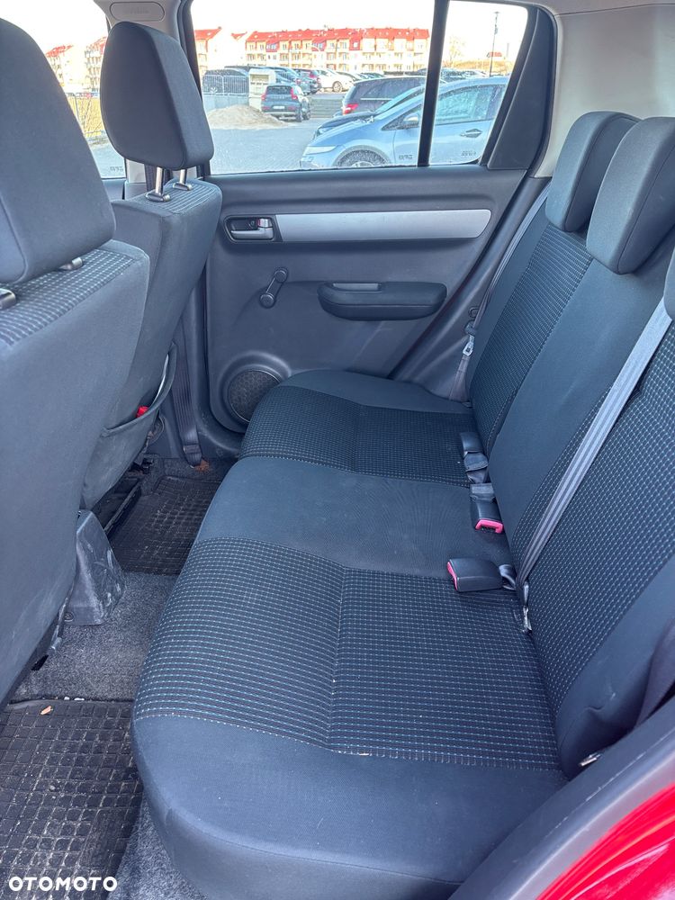 Suzuki Swift 1.3 Club - 6