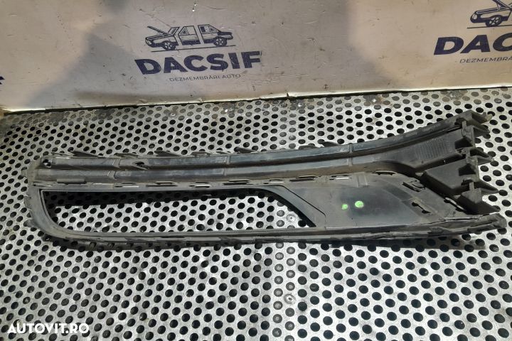 Grila proiector dreapta 3AA853666A 3AA853666A Volkswagen VW Passat B7 - 2
