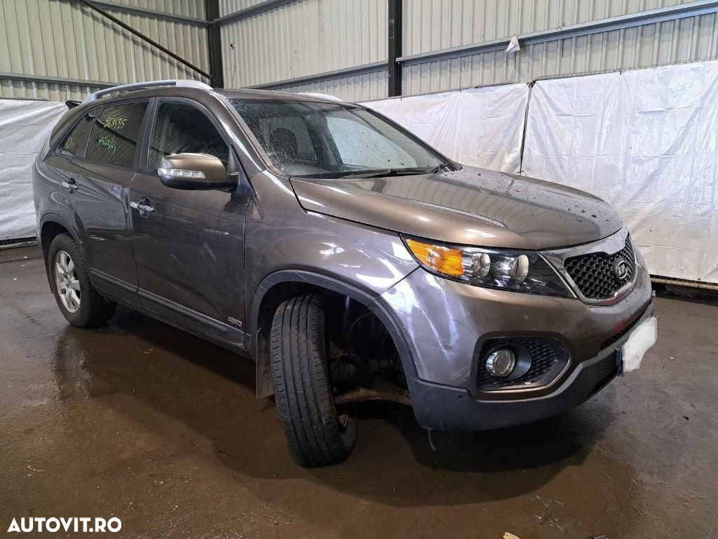 Rulou polita portbagaj Kia Sorento 2 2011 SUV 2.2 DOHC D4HB - 13
