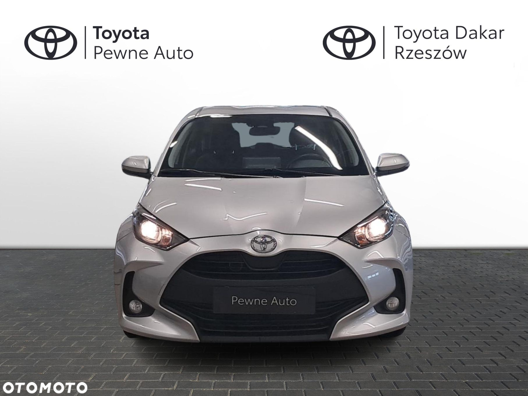 Toyota Yaris 1.5 Comfort CVT - 8