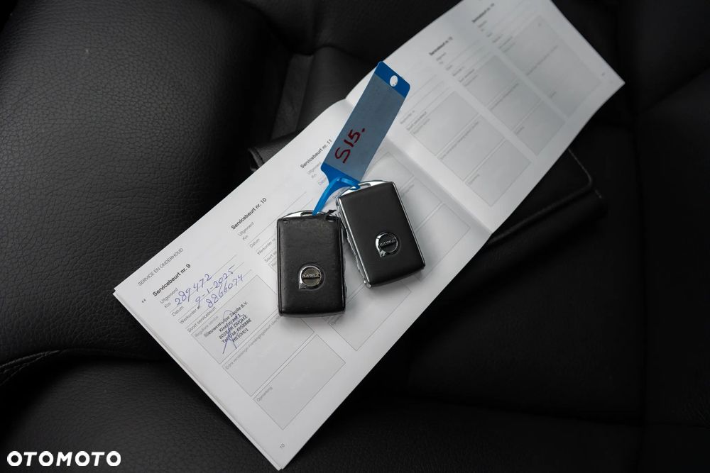 Volvo XC 60 D4 AWD Geartronic Inscription - 26