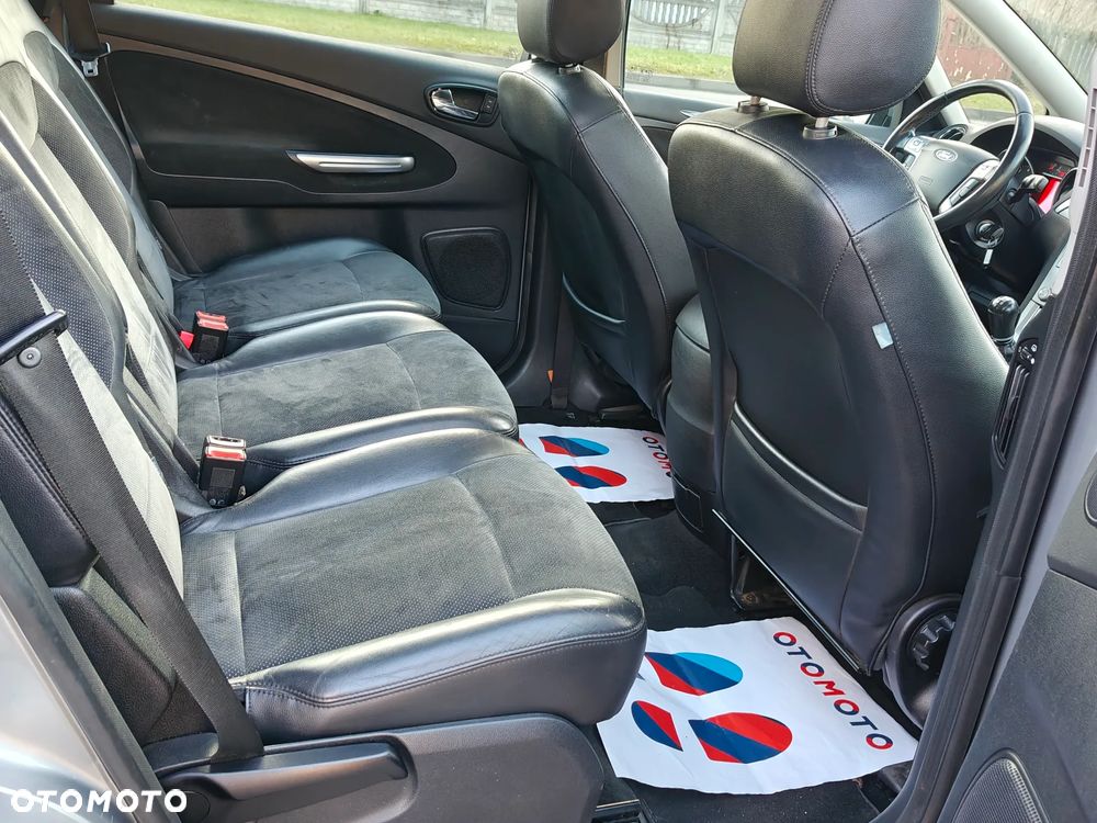 Ford S-Max 2.0 Ambiente - 19