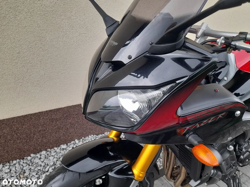 Yamaha FZ - 21