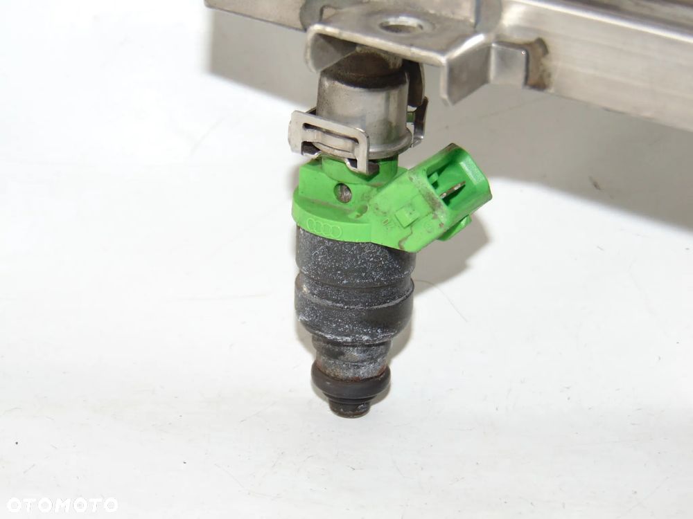 KOMPLET wtryski wtrysk paliwa 078133551BB Audi A4 B6 A6 C5 benzyna 2.4 V6 - 4