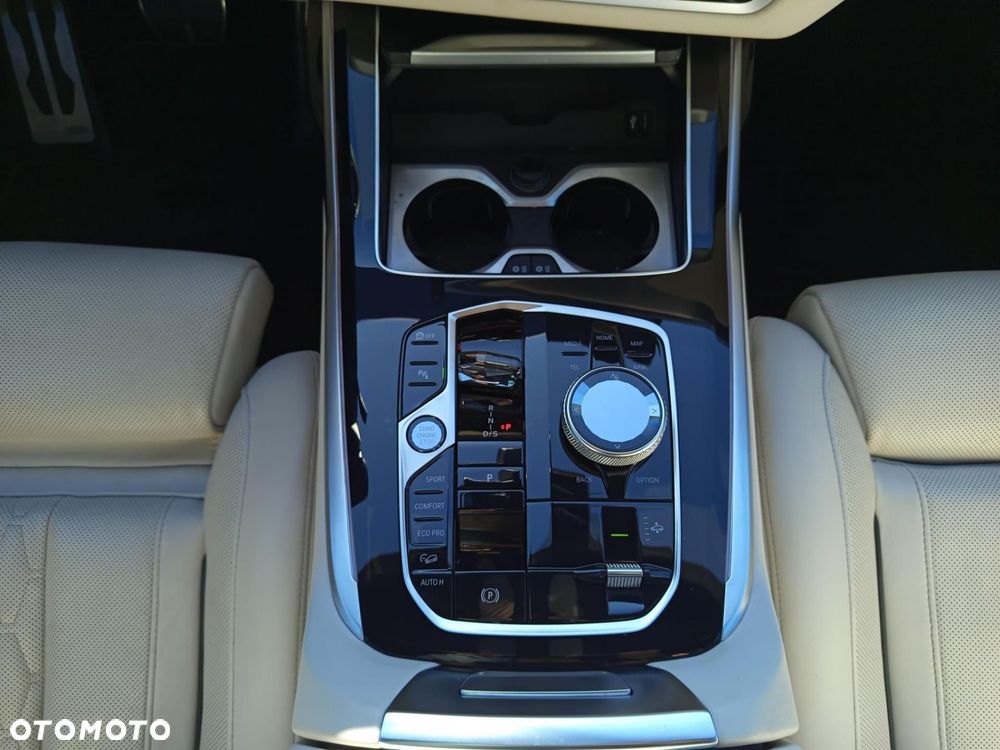 BMW X7 - 19