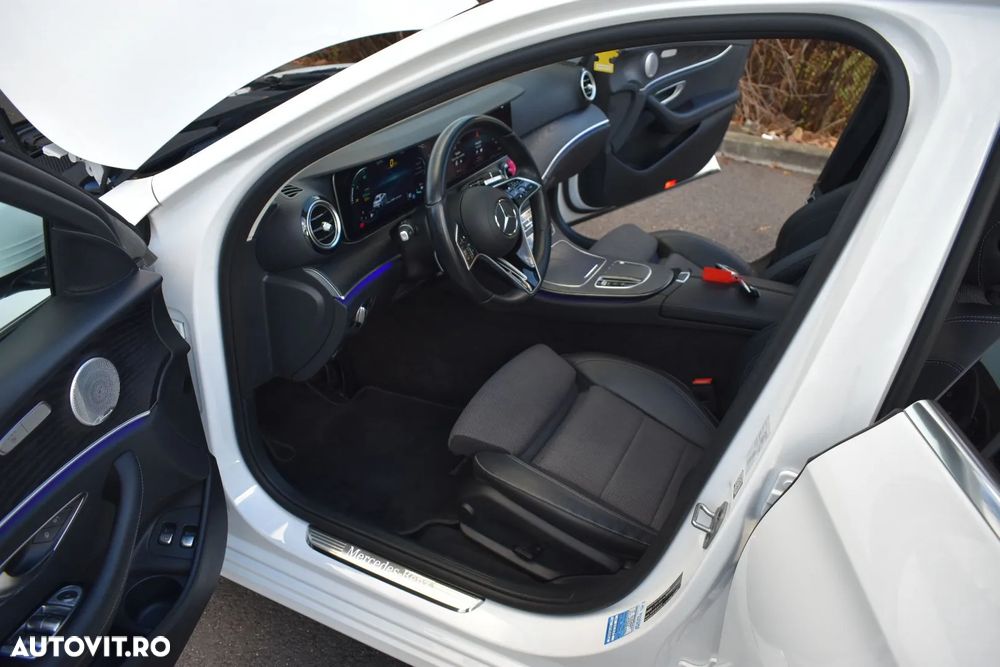 Mercedes-Benz E 300 4Matic 9G-TRONIC Avantgarde - 25