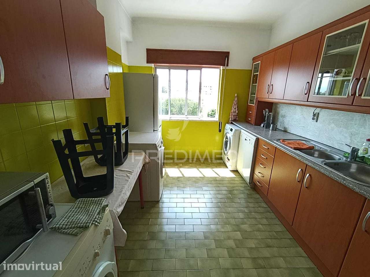 VENDE-SE T2 – Zona do Liceu | Setúbal - Grande imagem: 2/20