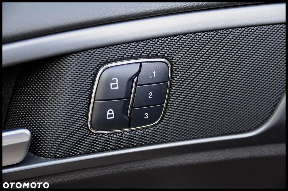 Ford Mondeo - 21