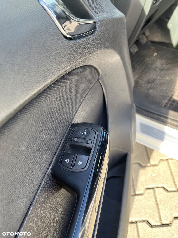 Opel Corsa 1.3 CDTI Cosmo - 14