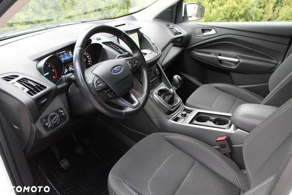 Ford Kuga 2.0 TDCi 2x4 Cool & Connect - 18