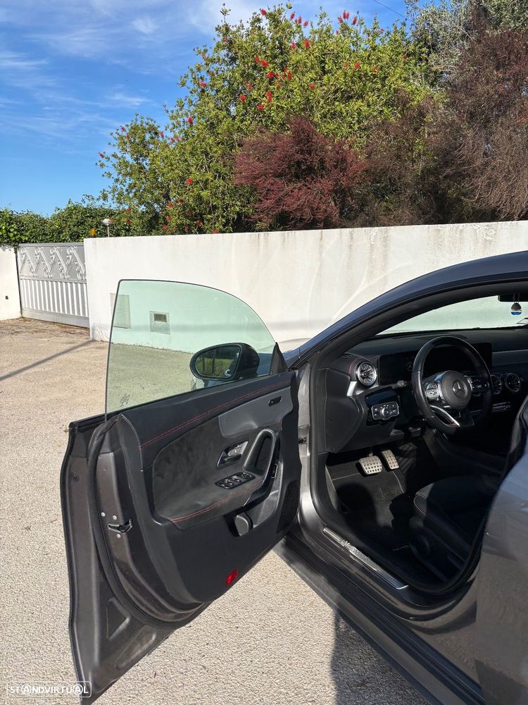 Mercedes-Benz CLA 180 d Shooting Brake AMG Line Aut. - 12