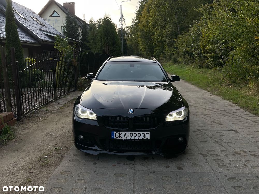 BMW Seria 5 530d Touring - 10