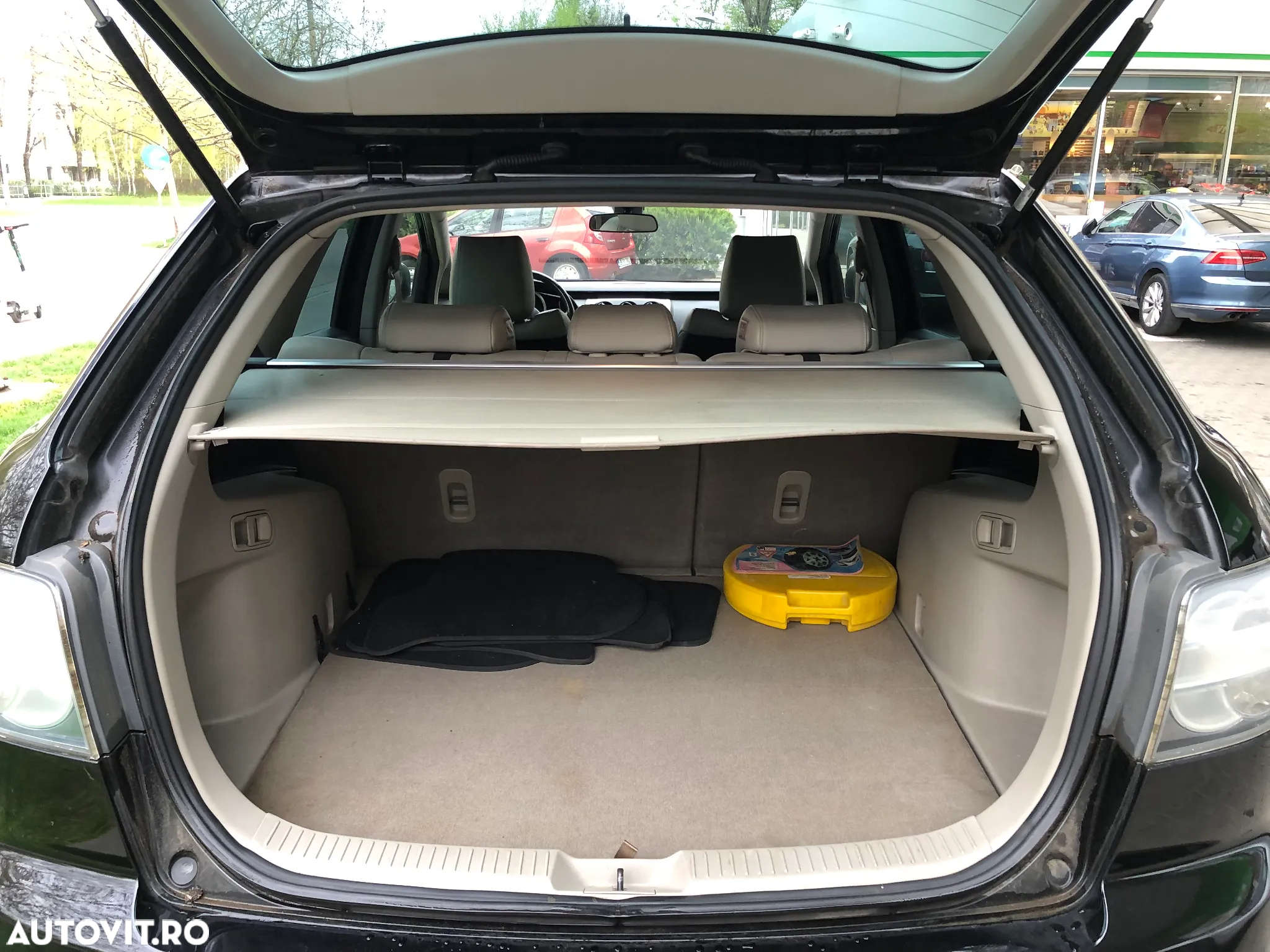 Mazda CX-7 - 8
