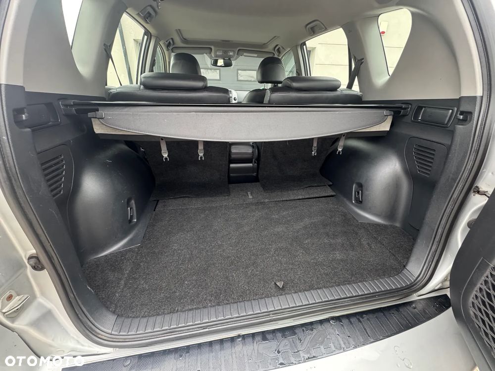 Toyota RAV4 2.0 4x4 Automatik Executive - 10
