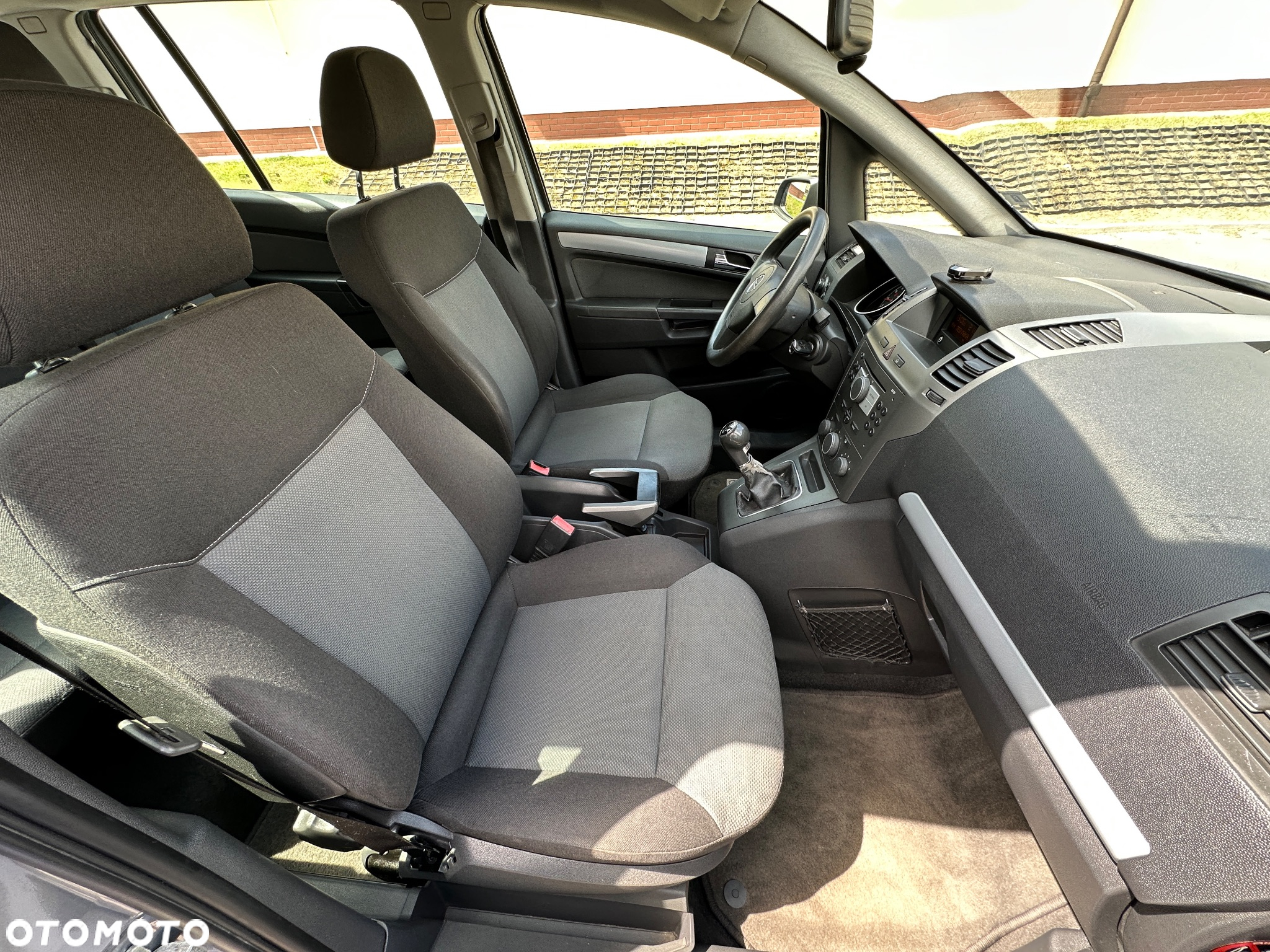 Opel Zafira - 20