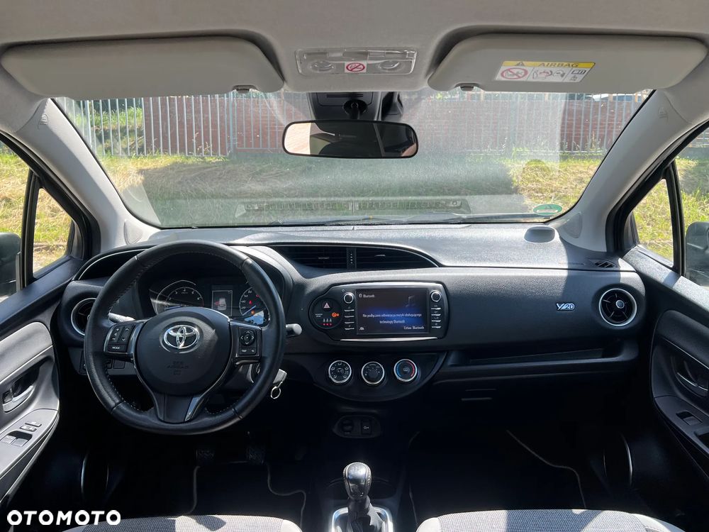 Toyota Yaris 1.0 VVT-i Y20 Club - 17