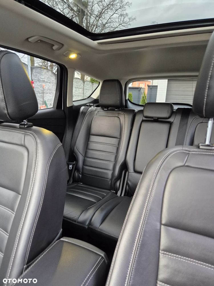 Ford Escape 2.0 EcoBoost AWD Titanium - 16