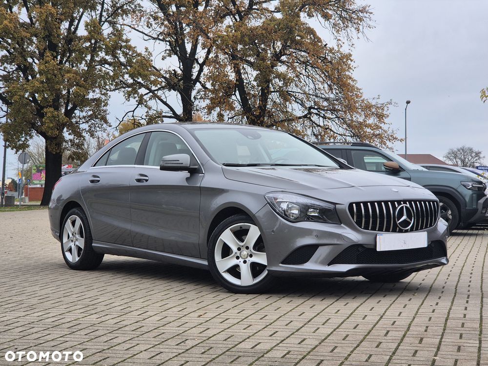 Mercedes-Benz CLA 200 7G-DCT UrbanStyle Edition - 6