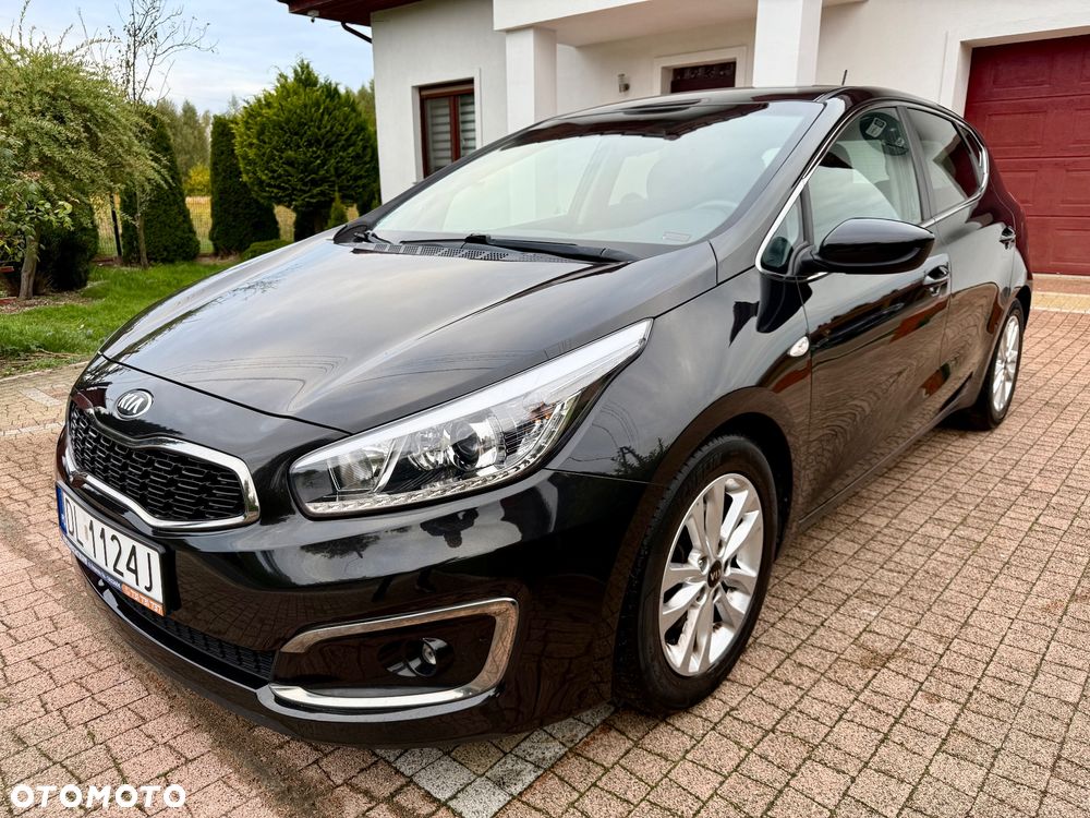 Kia Ceed Cee'd 1.6 GDI L Business Line - 16