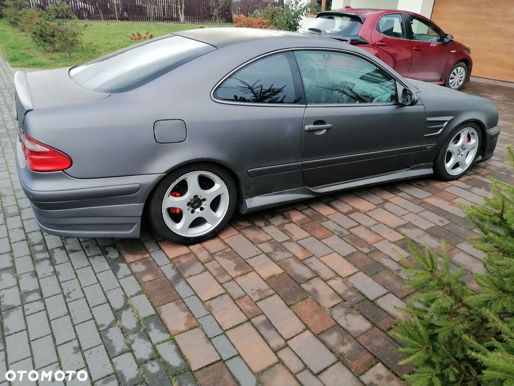 Mercedes-Benz CLK - 3