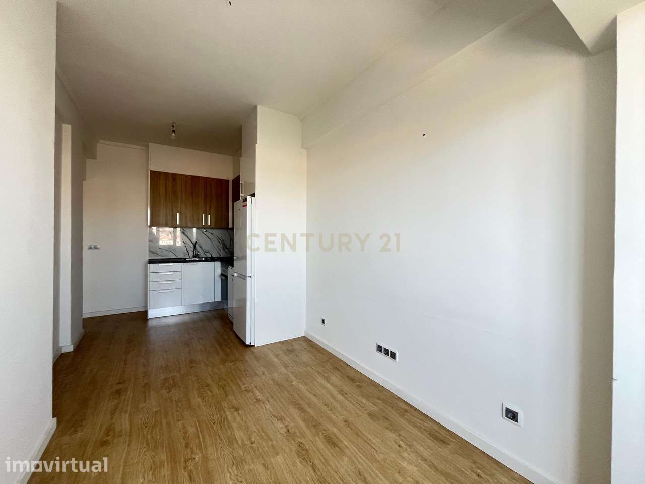 Apartamento T2 em Sacavém, Loures - Oportunidade Única! - Grande imagem: 3/14