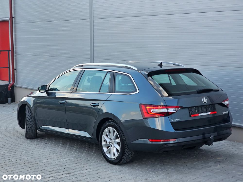 Skoda Superb 1.6 TDI DSG Style - 8