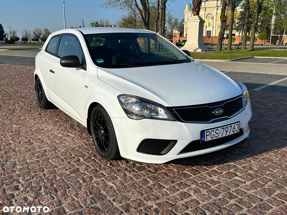 Kia ProCeed 1.4 M - 17