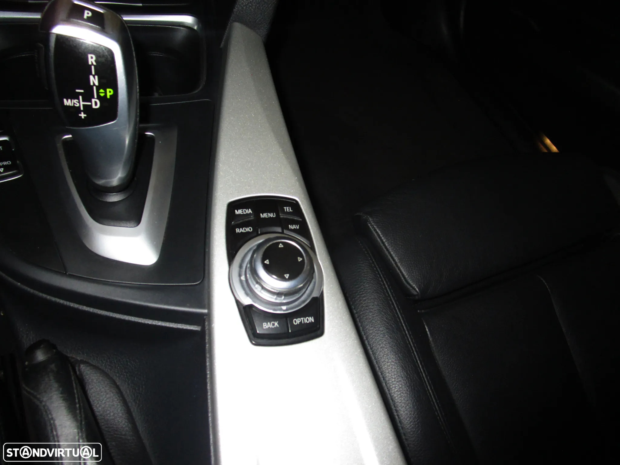 BMW 320 d DPF Touring Aut. Edition Sport - 25