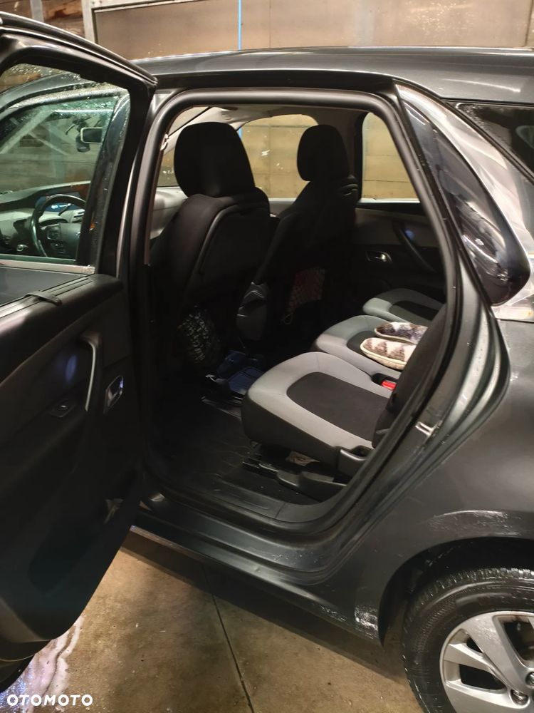 Citroën C4 Picasso - 8