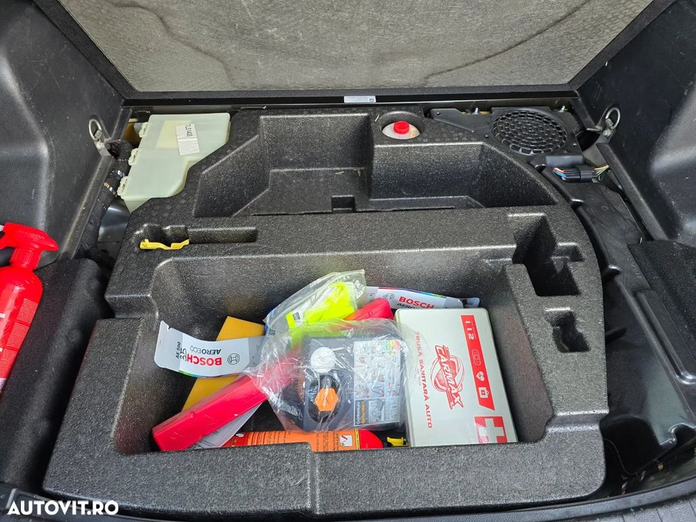 Land Rover Freelander 2.2 SD4 SE - 24