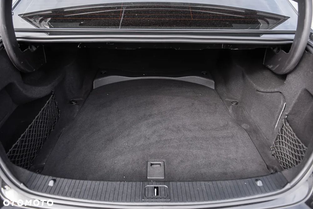 Mercedes-Benz Klasa E 200 CDI Avantgarde - 28