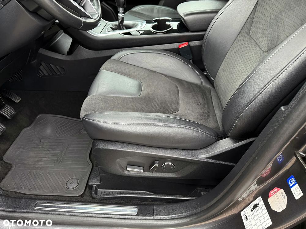 Ford S-Max 2.0 TDCi Titanium - 17