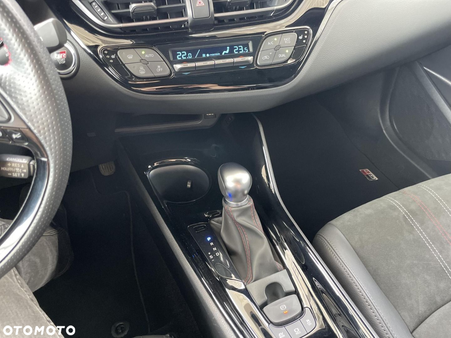 Toyota C-HR - 22