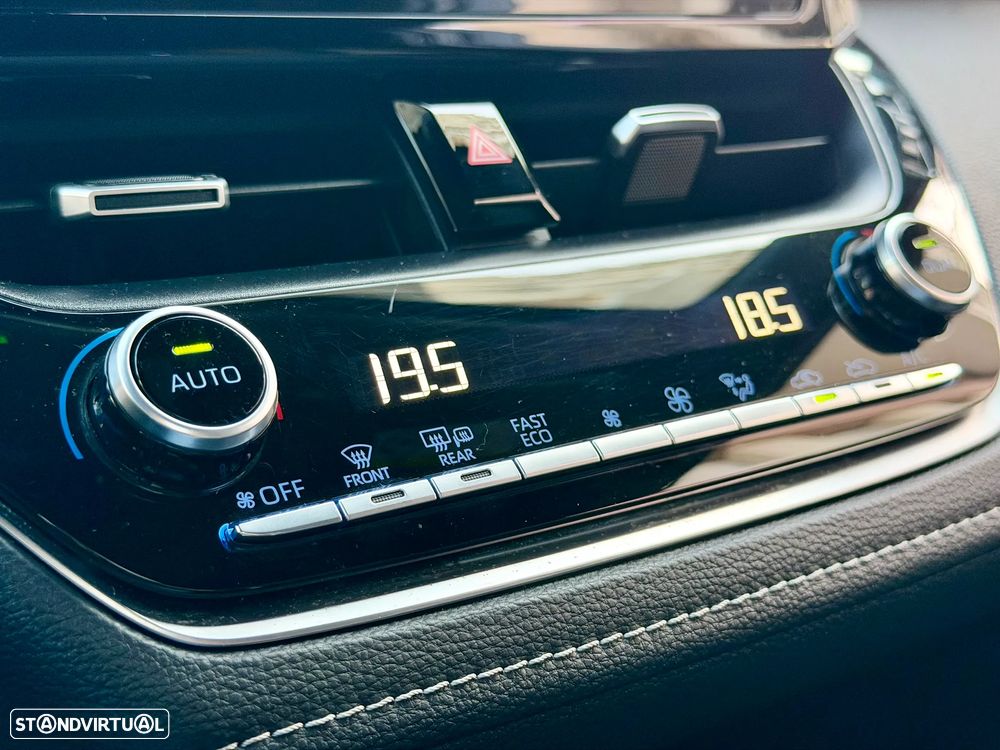 Toyota Corolla 1.8 Hybrid Comfort+P.Sport - 36