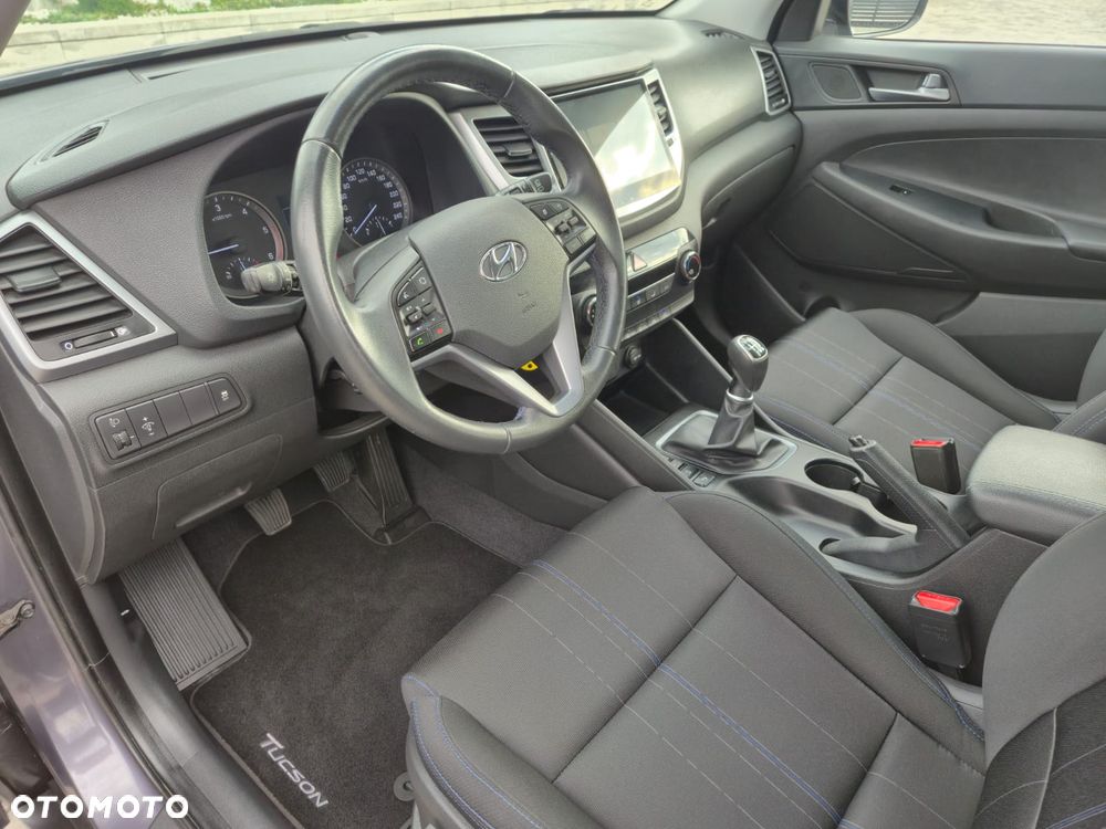 Hyundai Tucson 1.7 CRDI BlueDrive Classic 2WD - 10