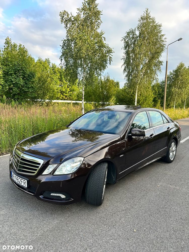 Mercedes-Benz Klasa E 350 CDI DPF BlueEFFICIENCY 7G-TRONIC Avantgarde - 4