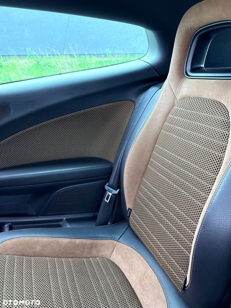 Volkswagen Scirocco 1.4 TSI DSG - 36