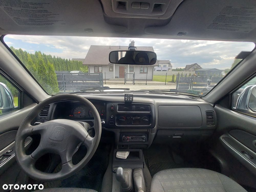 Mitsubishi L200 2.5 TD Intense - 10