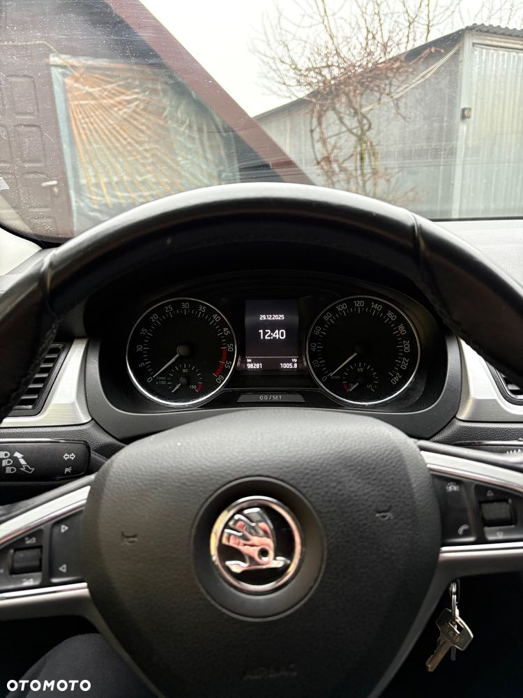 Skoda RAPID 1.6 TDI DPF Ambition - 6