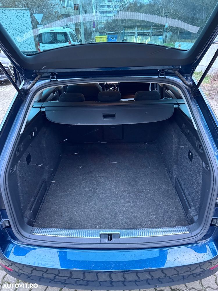 Skoda Superb Combi 2.0 TDI DSG Premium Edition - 18