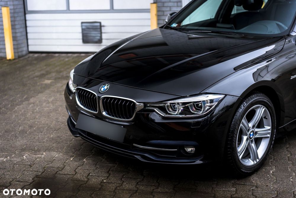 BMW Seria 3 318i Advantage - 24