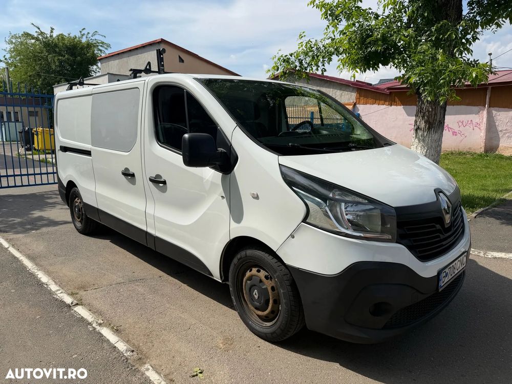 Renault TRAFIC - 2