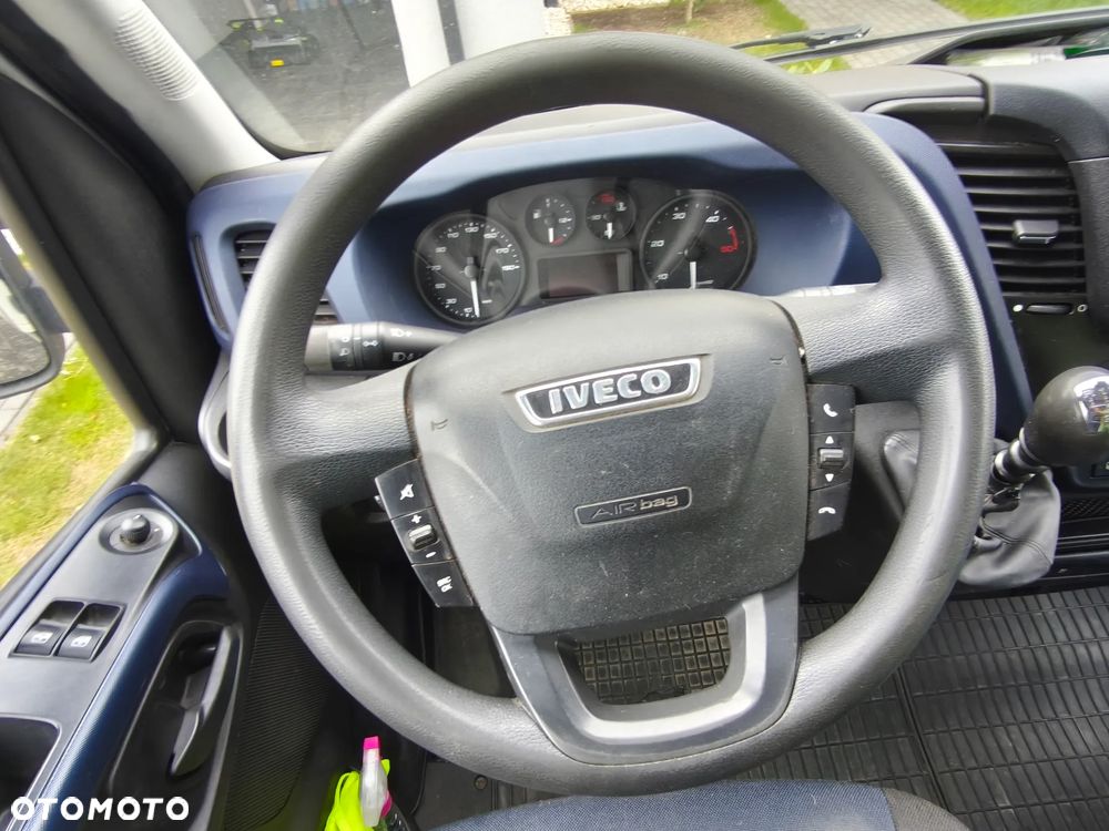 Iveco DAILY 35S15 - 8