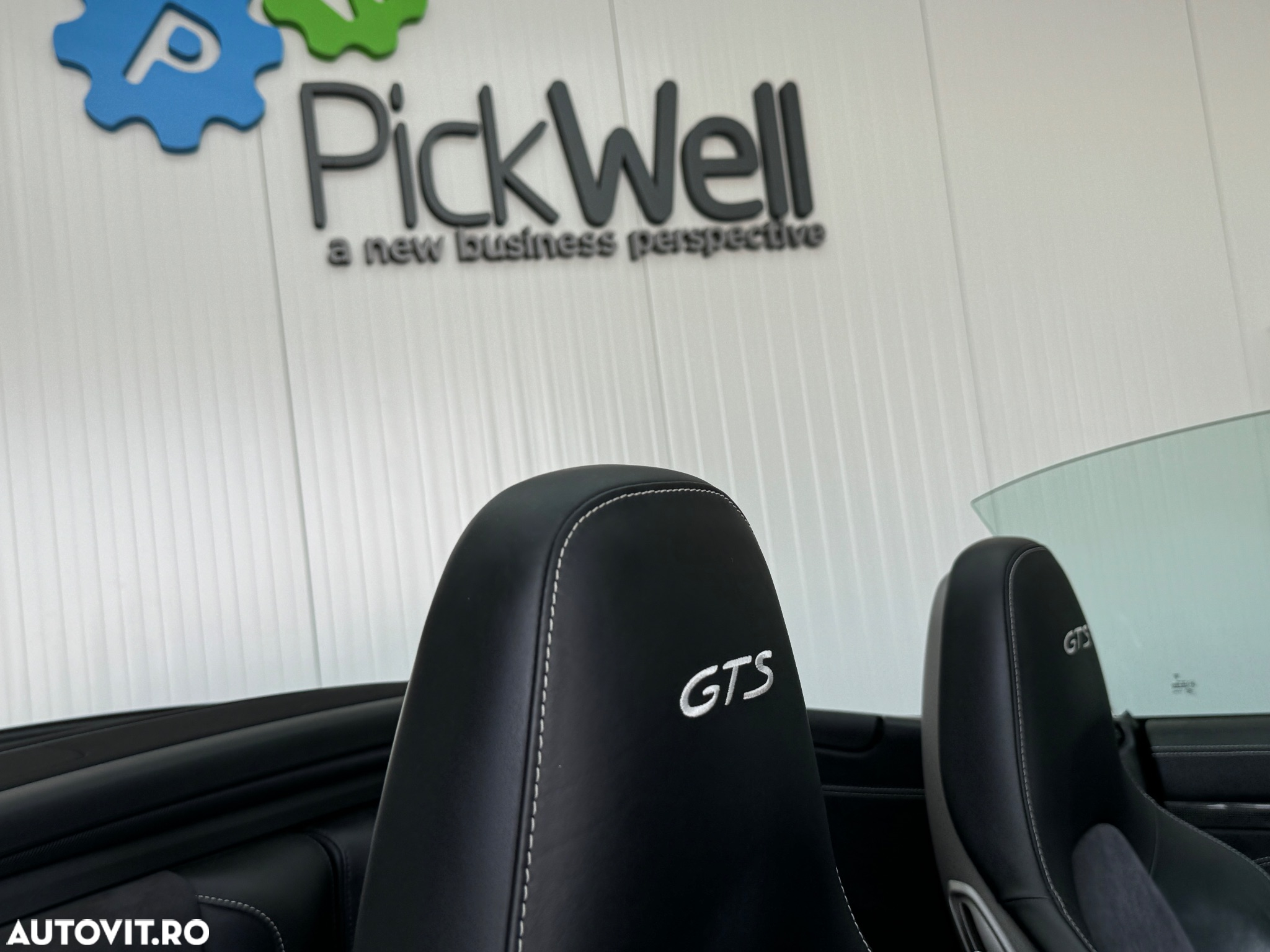 Porsche 911 Carrera GTS Cabriolet PDK - 13