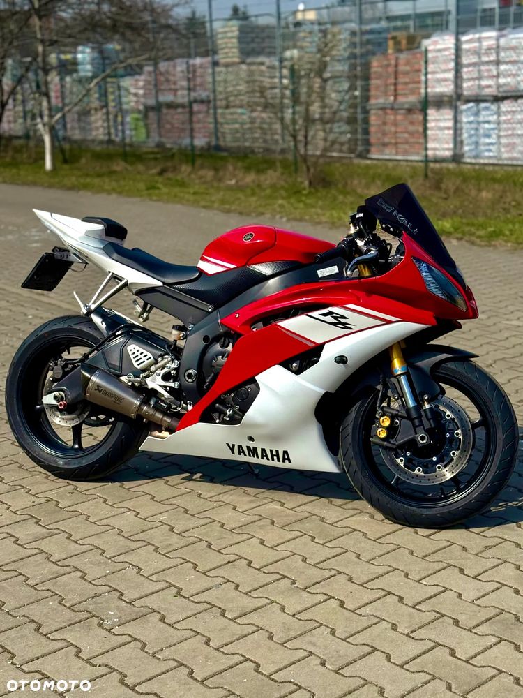 Yamaha R6 - 3